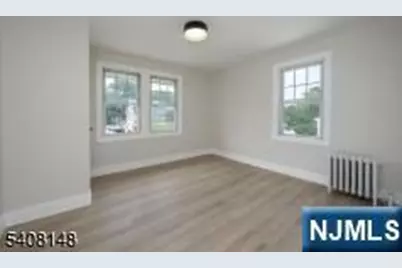 35 Amsterdam Avenue, Teaneck Township, NJ 07666 - Photo 10