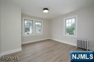 35 Amsterdam Ave, Teaneck Township, NJ 07666 - Photo 10