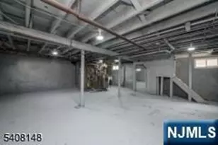 35 Amsterdam Ave, Teaneck Township, NJ 07666 - Photo 14