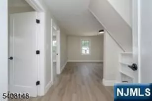 35 Amsterdam Ave, Teaneck Township, NJ 07666 - Photo 2