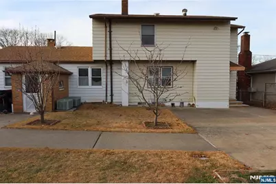 33 Fournier Crescent, Elmwood Park, NJ 07407 - Photo 18