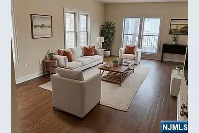 600 N Frank E Rodgers 2R #2R, Harrison, NJ 07029 - Photo 2