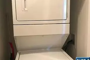 600 N Frank E Rodgers 2R, Harrison, NJ 07029 - Photo 8