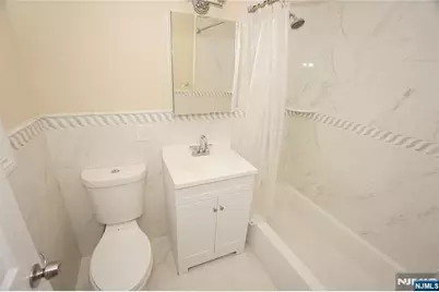 378 S Terhune Avenue, Paramus, NJ 07652 - Photo 10