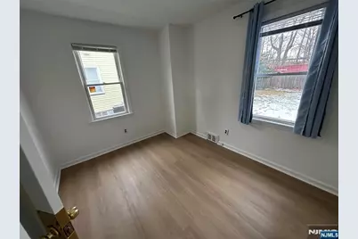 853 Lafayette Ave Extension, Hawthorne, NJ 07506 - Photo 10