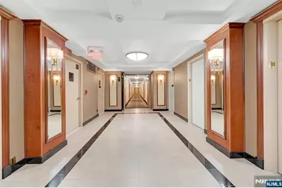2000 Linwood Avenue 18X #18X, Fort Lee, NJ 07024 - Photo 22