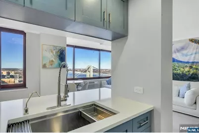 100 Old Palisade Road 3912 #3912, Fort Lee, NJ 07024 - Photo 10