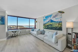 100 Old Palisade Road 3912, Fort Lee, NJ 07024 - Photo 2