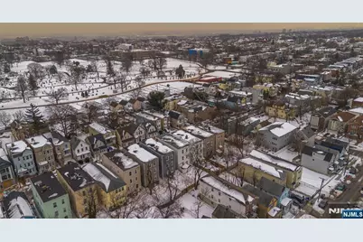 327 19th Street, Newark, NJ 07103 - Photo 28