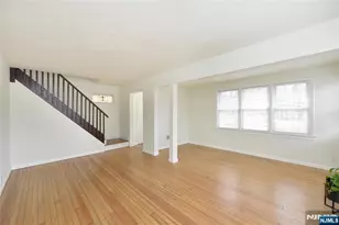 263 Sutton Ave, Hackensack, NJ 07601 - Photo 12