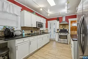 185 State St, Bloomfield, NJ 07003 - Photo 8