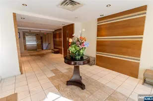 30 Freedomway 406, Jersey City, NJ 07305 - Photo 2