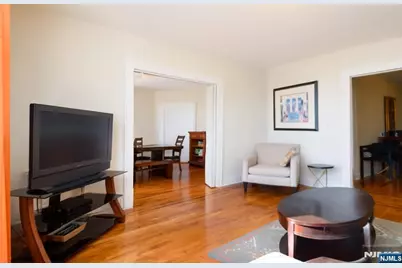 75 Fairview Avenue 35 #35, Jersey City, NJ 07304 - Photo 4