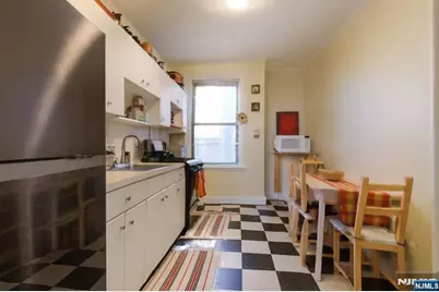 75 Fairview Avenue 35 #35, Jersey City, NJ 07304 - Photo 6