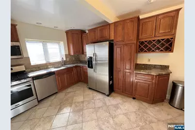 231 Van Orden Avenue, Leonia, NJ 07605 - Photo 6