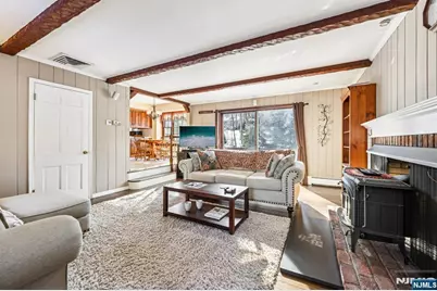 418 Pines Lake Drive, Wayne, NJ 07470 - Photo 10