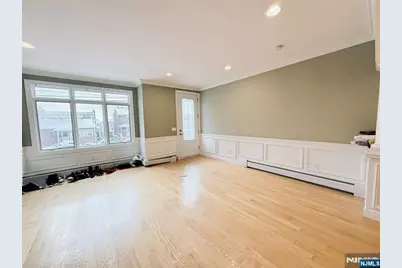 35 W Edsall Avenue A #A, Palisades Park, NJ 07650 - Photo 4