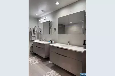 900 Palisade Avenue 2201 #2201, Fort Lee, NJ 07024 - Photo 18