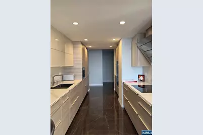 900 Palisade Avenue 2201 #2201, Fort Lee, NJ 07024 - Photo 8