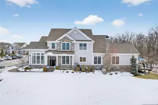 37 Spring Wolf Trl, Franklin Lakes, NJ 07417 - Photo 1