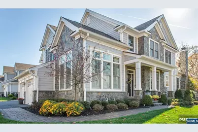 37 Spring Wolf Trail, Franklin Lakes, NJ 07417 - Photo 2