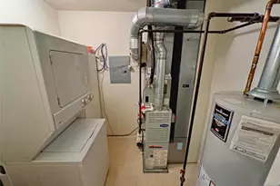 34 Chanda Ct D034, Clifton, NJ 07012 - Photo 24