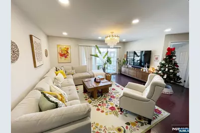 100 Crown Court 473 #473, Edgewater, NJ 07020 - Photo 2