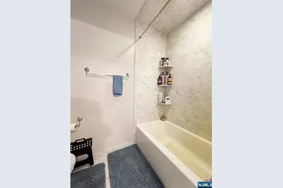 100 Crown Court 473 #473, Edgewater, NJ 07020 - Photo 14