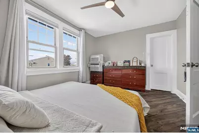 19 Victor Street, Lodi, NJ 07644 - Photo 28