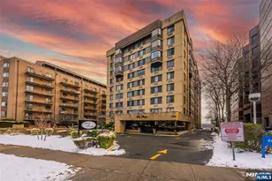 344 Prospect Ave 2E, Hackensack, NJ 07601 - Photo 1