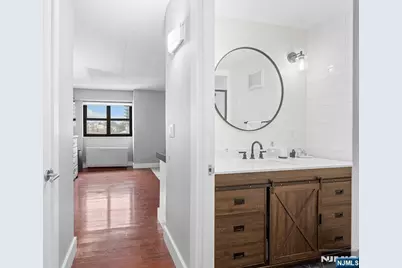 250 Gorge Road 8J #8J, Cliffside Park, NJ 07010 - Photo 24