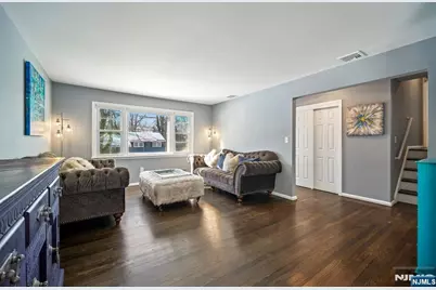 16 Windsor Drive, Park Ridge, NJ 07656 - Photo 2