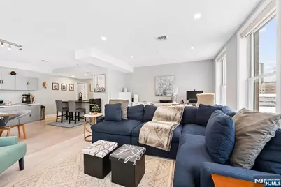 402 9th Street 4A #4A, Hoboken, NJ 07030 - Photo 4