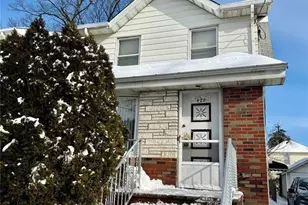 479 Columbia Ave, Ridgefield, NJ 07657 - Photo 1