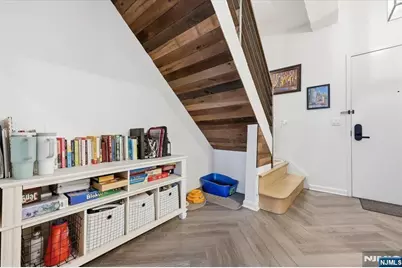 142 Charles Street 403 #403, Jersey City, NJ 07307 - Photo 10