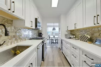 6 Horizon Road 2209 #2209, Fort Lee, NJ 07024 - Photo 2