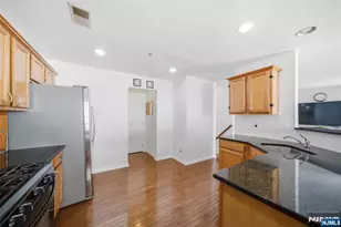 1108 Shadowlawn Dr 701, Green Brook Township, NJ 08812 - Photo 8