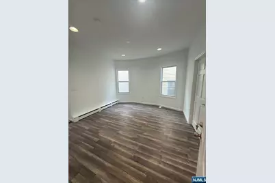 20 18th Street 2 #2, East Orange, NJ 07017 - Photo 2