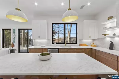 580 Nordhoff Drive, Leonia, NJ 07605 - Photo 12