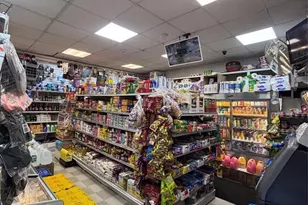 365 10th Ave, Paterson, NJ 07514 - Photo 10