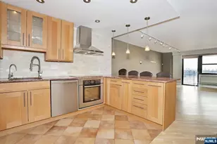 7855 Blvd E 11E, North Bergen, NJ 07047 - Photo 6