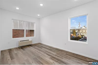 51 E Main Street 210 #210, Bergenfield, NJ 07621 - Photo 14