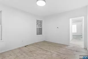 528 13th Street 1, Newark, NJ 07103 - Photo 6