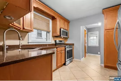 313 Elm Avenue, Bogota, NJ 07603 - Photo 6