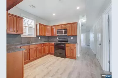 160 11th Street, Newark, NJ 07107 - Photo 12