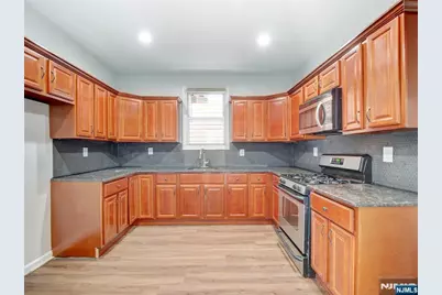 160 11th Street, Newark, NJ 07107 - Photo 10