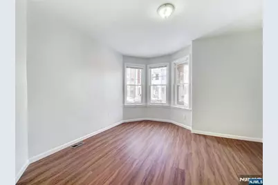 160 11th Street, Newark, NJ 07107 - Photo 2
