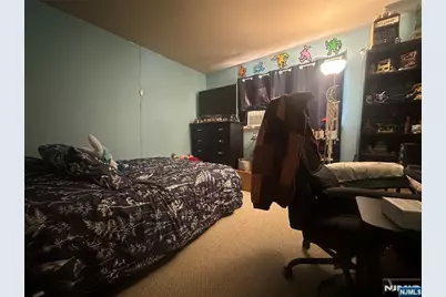 135 Jay Avenue, Lyndhurst Township, NJ 07071 - Photo 6