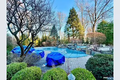 457 Devonshire Drive, Franklin Lakes, NJ 07417 - Photo 6