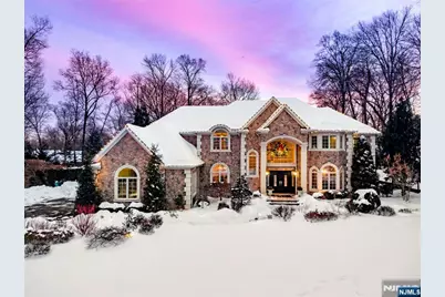 457 Devonshire Drive, Franklin Lakes, NJ 07417 - Photo 2